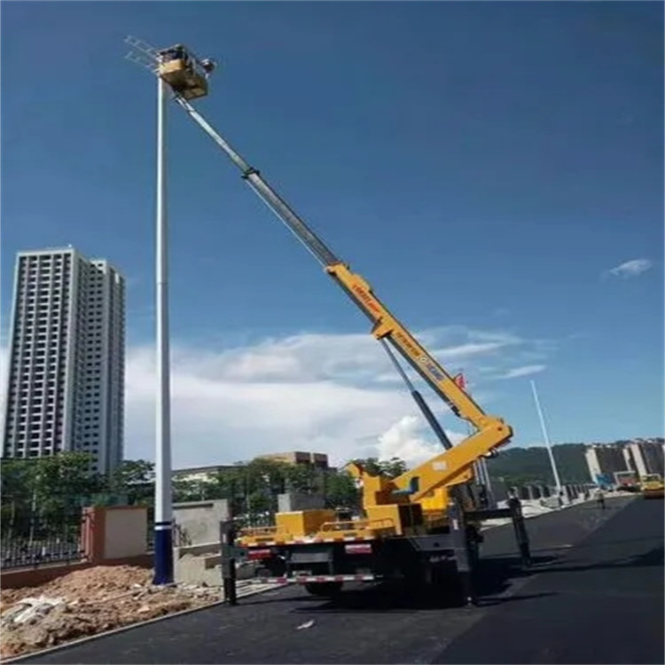 二七维修路灯的曲臂升降车出租