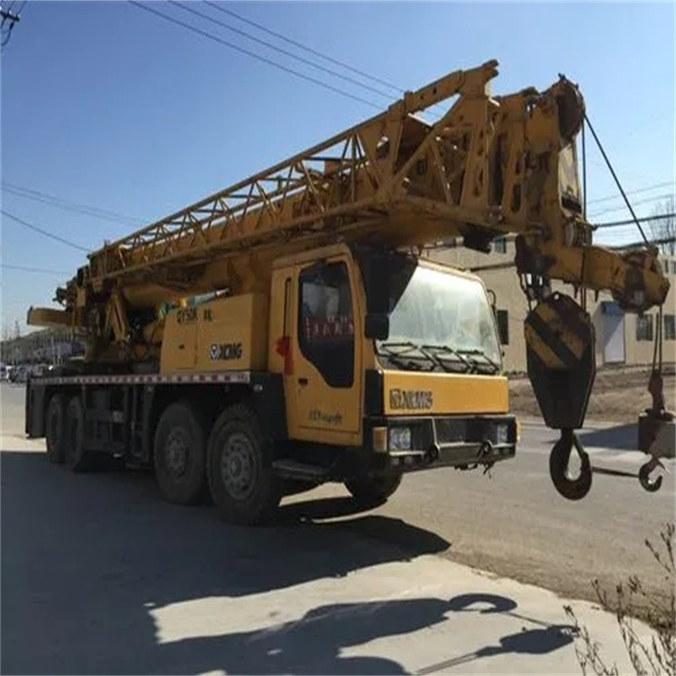 二七哪里有专业吊车出租